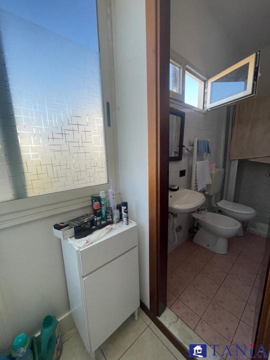 Immagine 10 di Appartamento in vendita  23 a Carrara