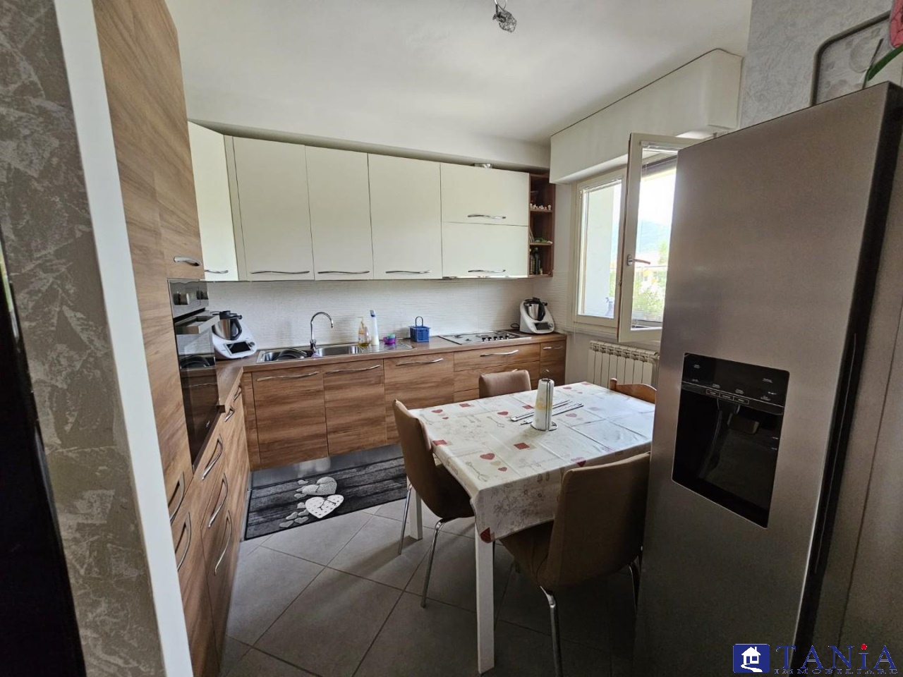 Immagine 4 di Appartamento in vendita  23 a Carrara