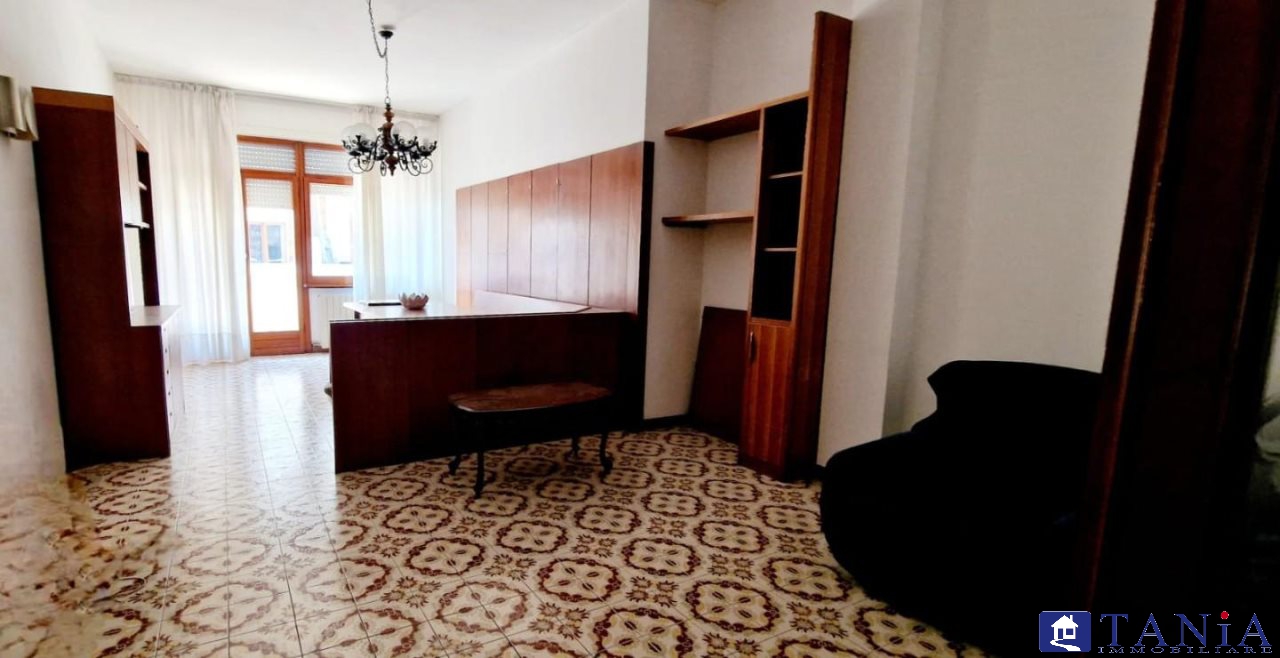 Immagine 9 di Appartamento in vendita  23 a Carrara