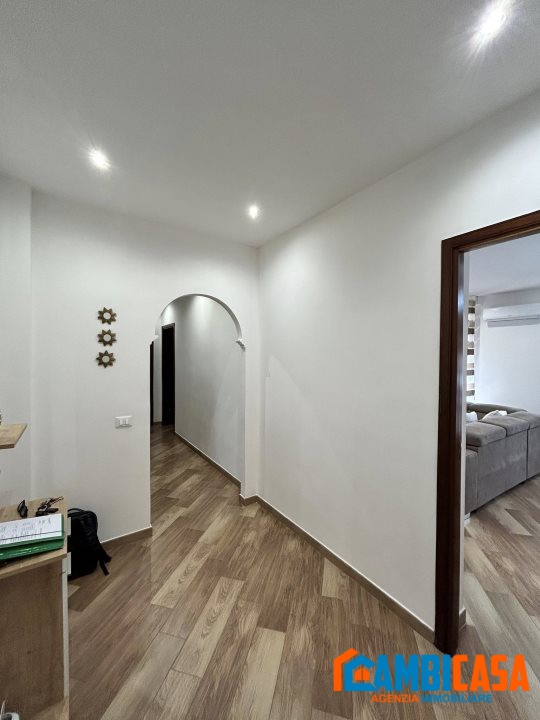 Immagine 2 di Appartamento in vendita  234 a Palermo