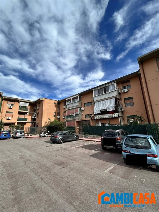 Immagine 4 di Appartamento in vendita  a Palermo