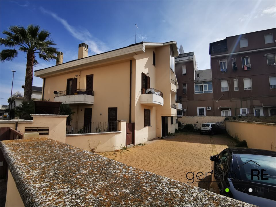 Immagine 2 di Appartamento in vendita  a Pescara