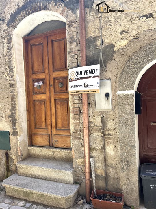 Immagine 2 di Appartamento in vendita  48 a Casperia