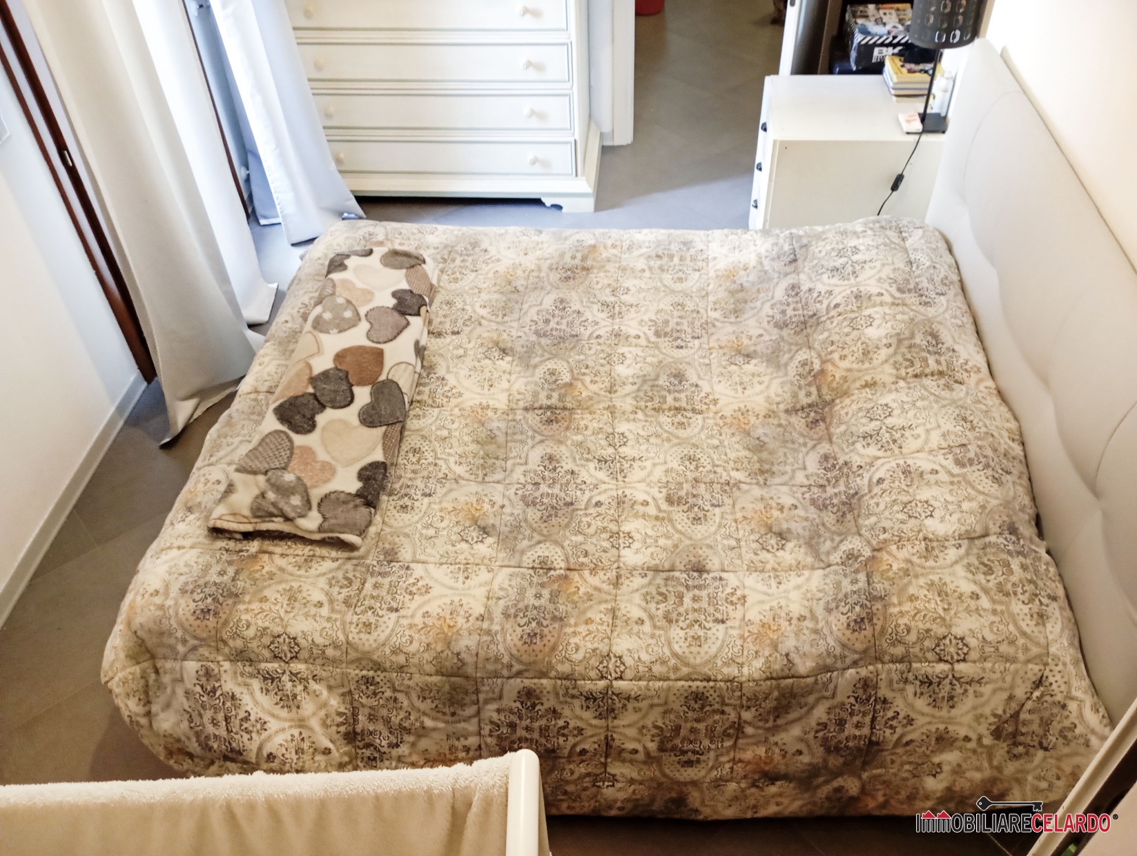 Immagine 9 di Appartamento in vendita  a Poggibonsi