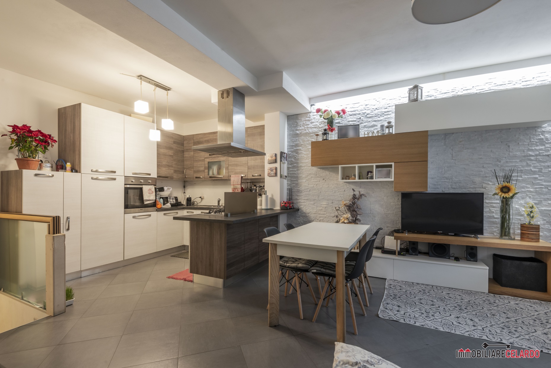 Immagine 4 di Appartamento in vendita  a Poggibonsi