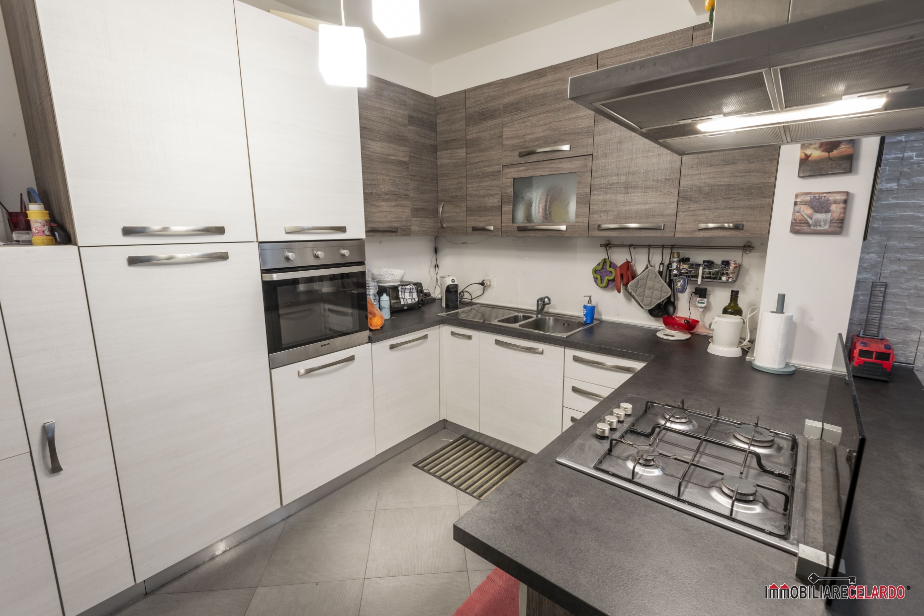 Immagine 5 di Appartamento in vendita  a Poggibonsi