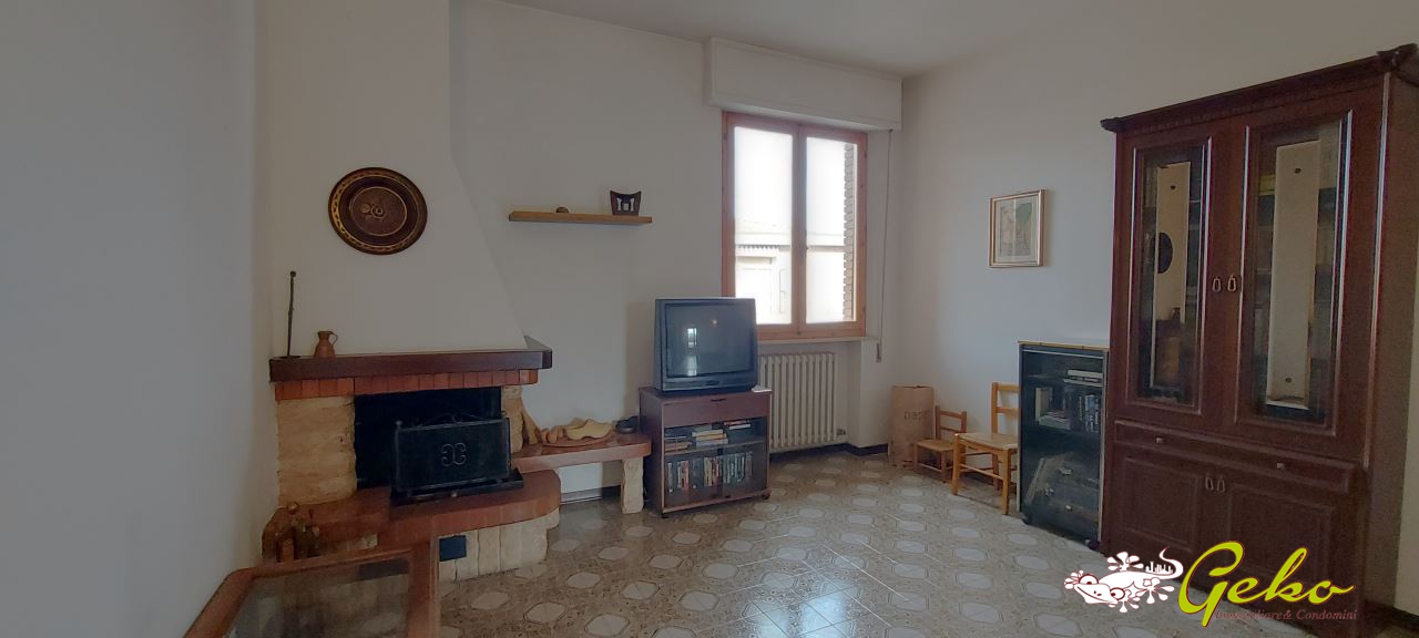 Immagine 2 di Appartamento in vendita  a Poggibonsi