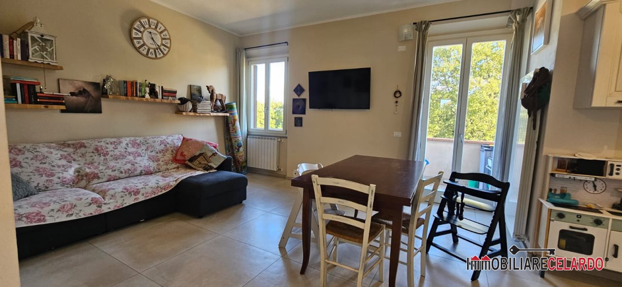 Immagine 2 di Appartamento in vendita  a Colle Di Val D'elsa