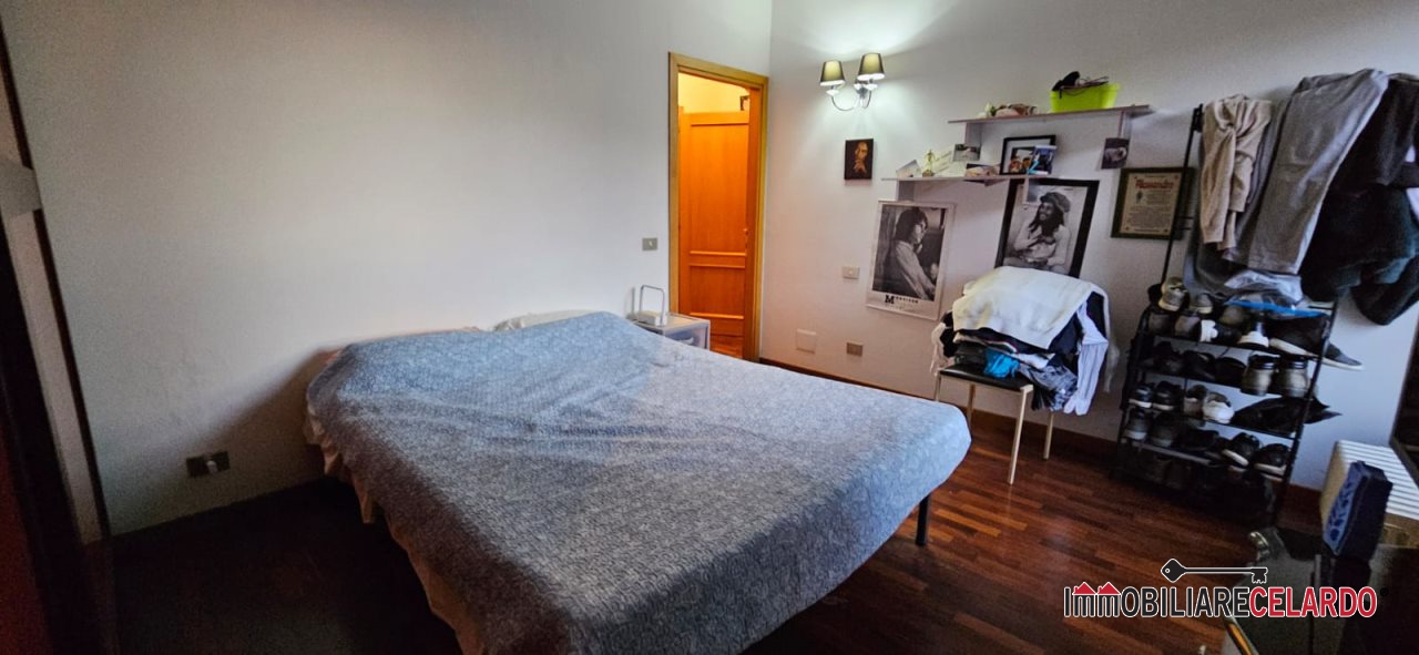 Immagine 7 di Appartamento in vendita  a Poggibonsi