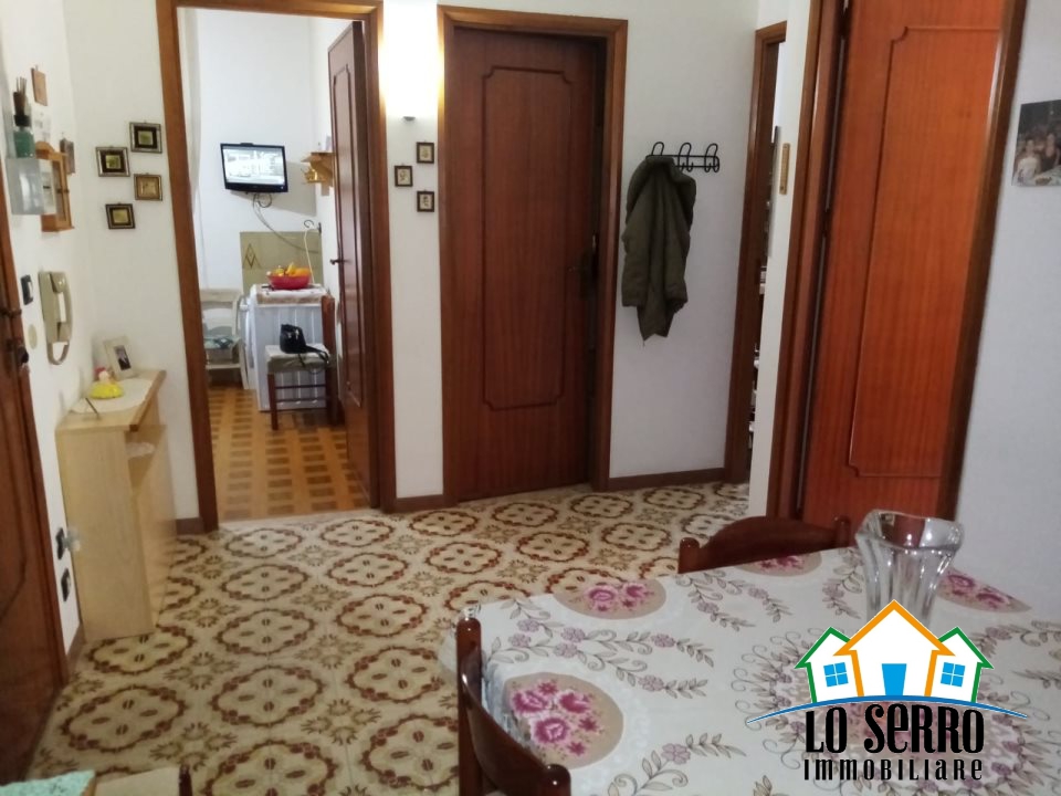 Immagine 2 di Appartamento in vendita  a Alcamo