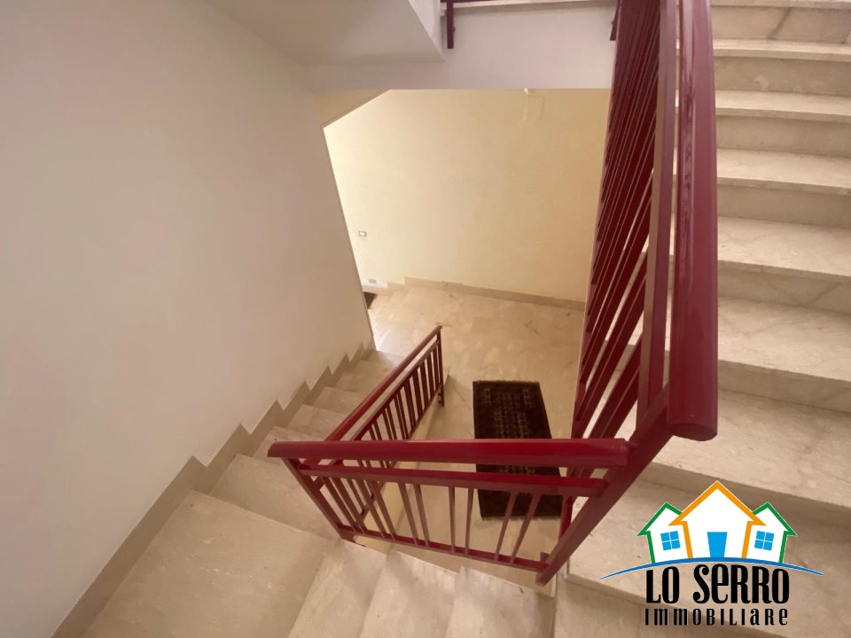 Immagine 8 di Appartamento in vendita  a Alcamo