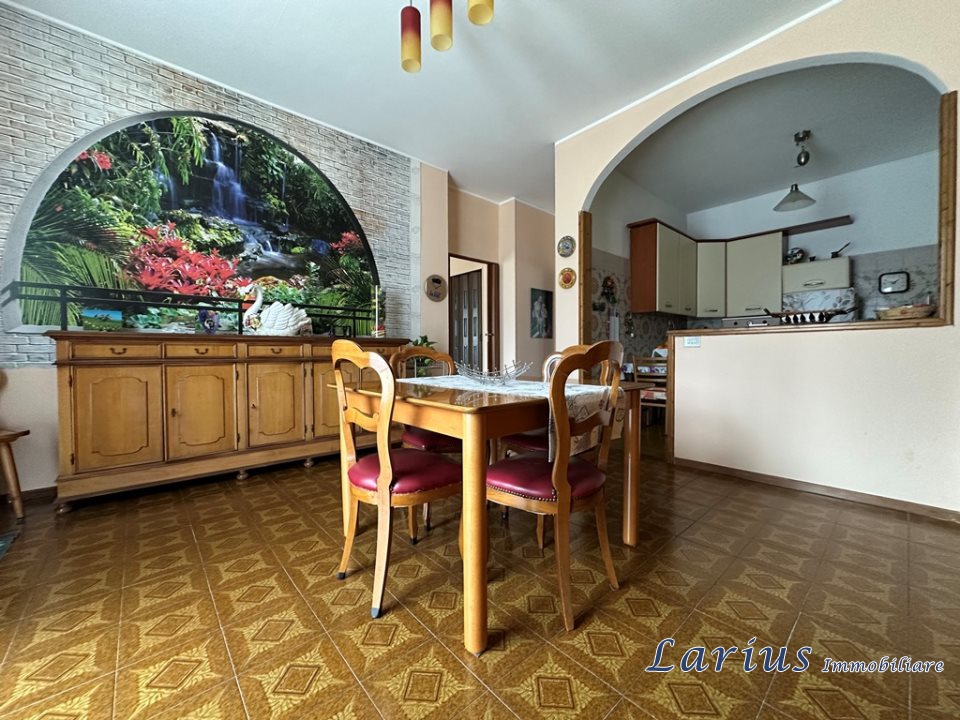 Immagine 6 di Appartamento in vendita  20 a Asso