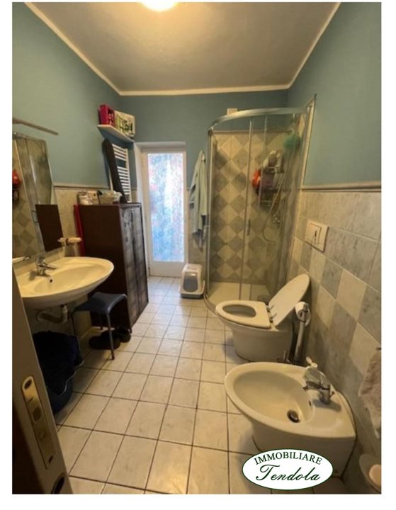 Immagine 5 di Appartamento in vendita  a Castelnuovo Magra