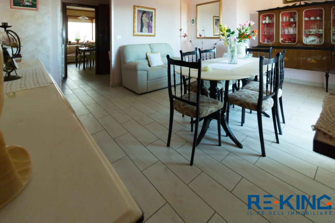 Immagine 8 di Appartamento in vendita  a Parabita