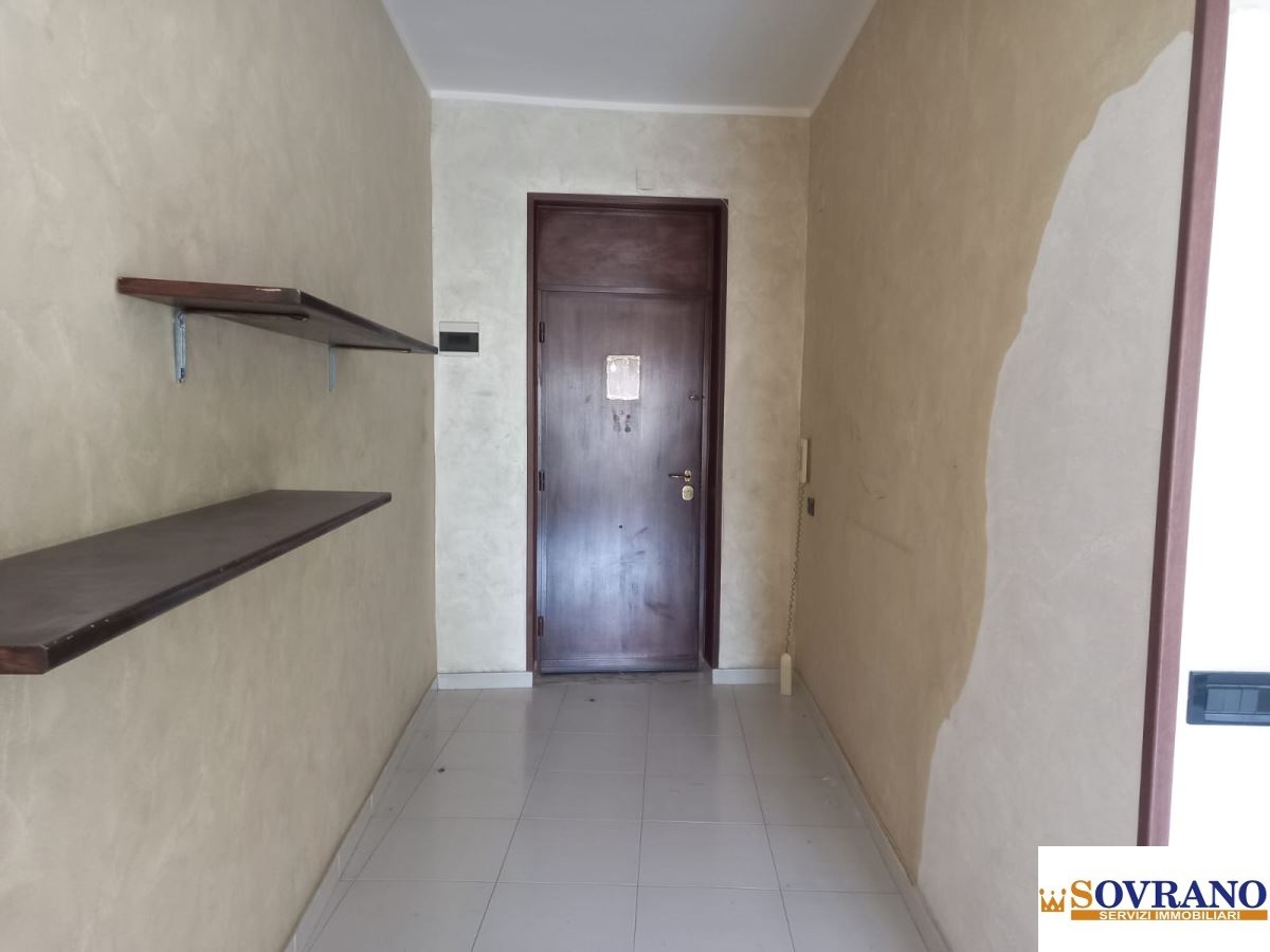 Immagine 4 di Appartamento in vendita  8 a Palermo