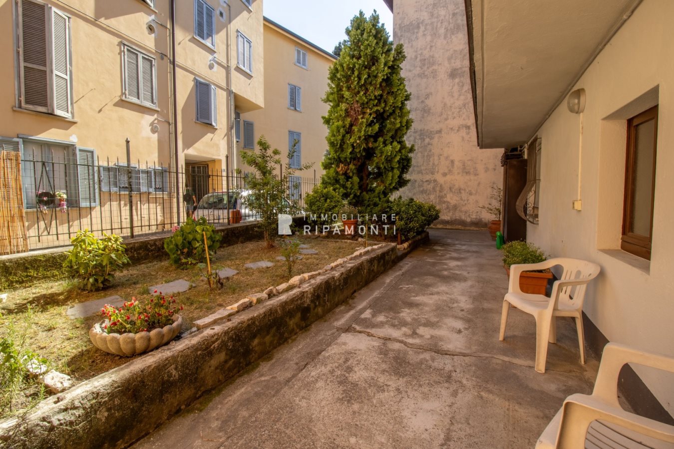 Immagine 10 di Appartamento in vendita  a Oggiono