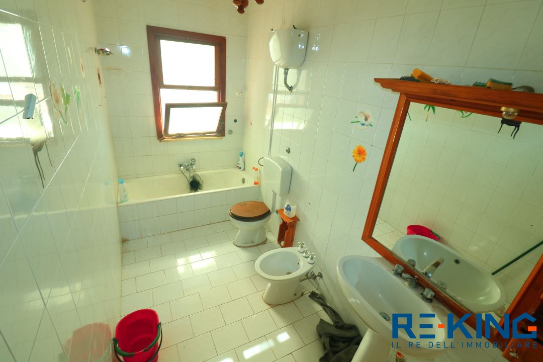 Immagine 6 di Casa indipendente in vendita  a Cannole