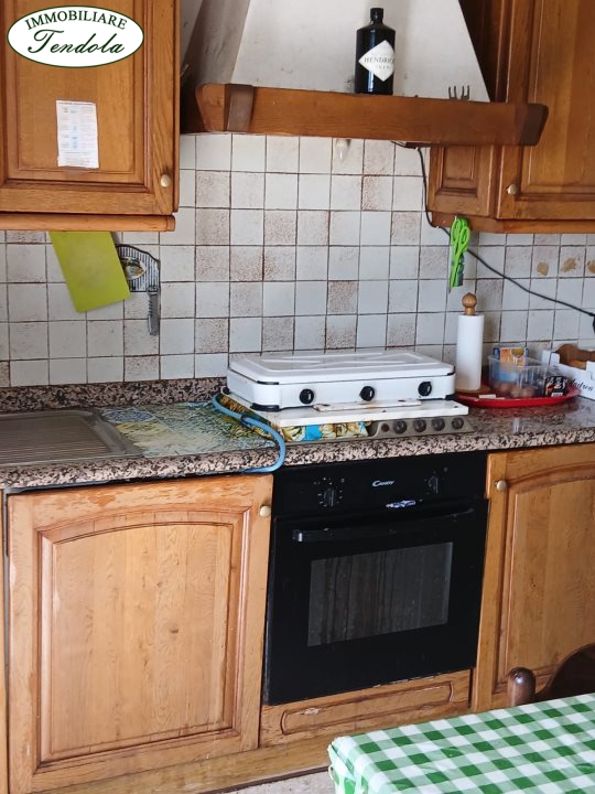 Immagine 7 di Casa semindipendente in vendita  a Castelnuovo Magra