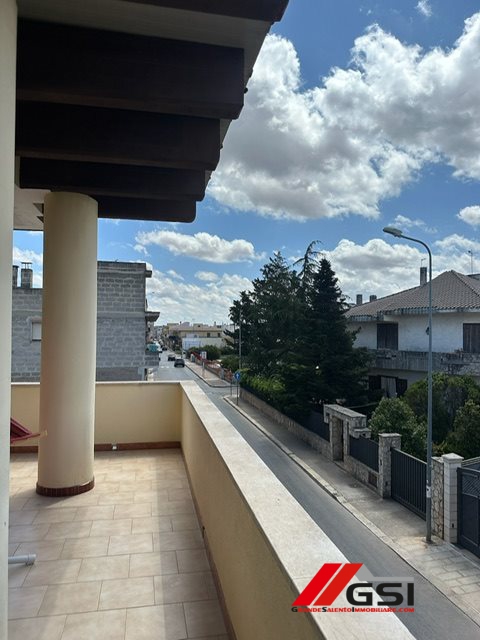 Immagine 3 di Villa in vendita  a San Michele Salentino