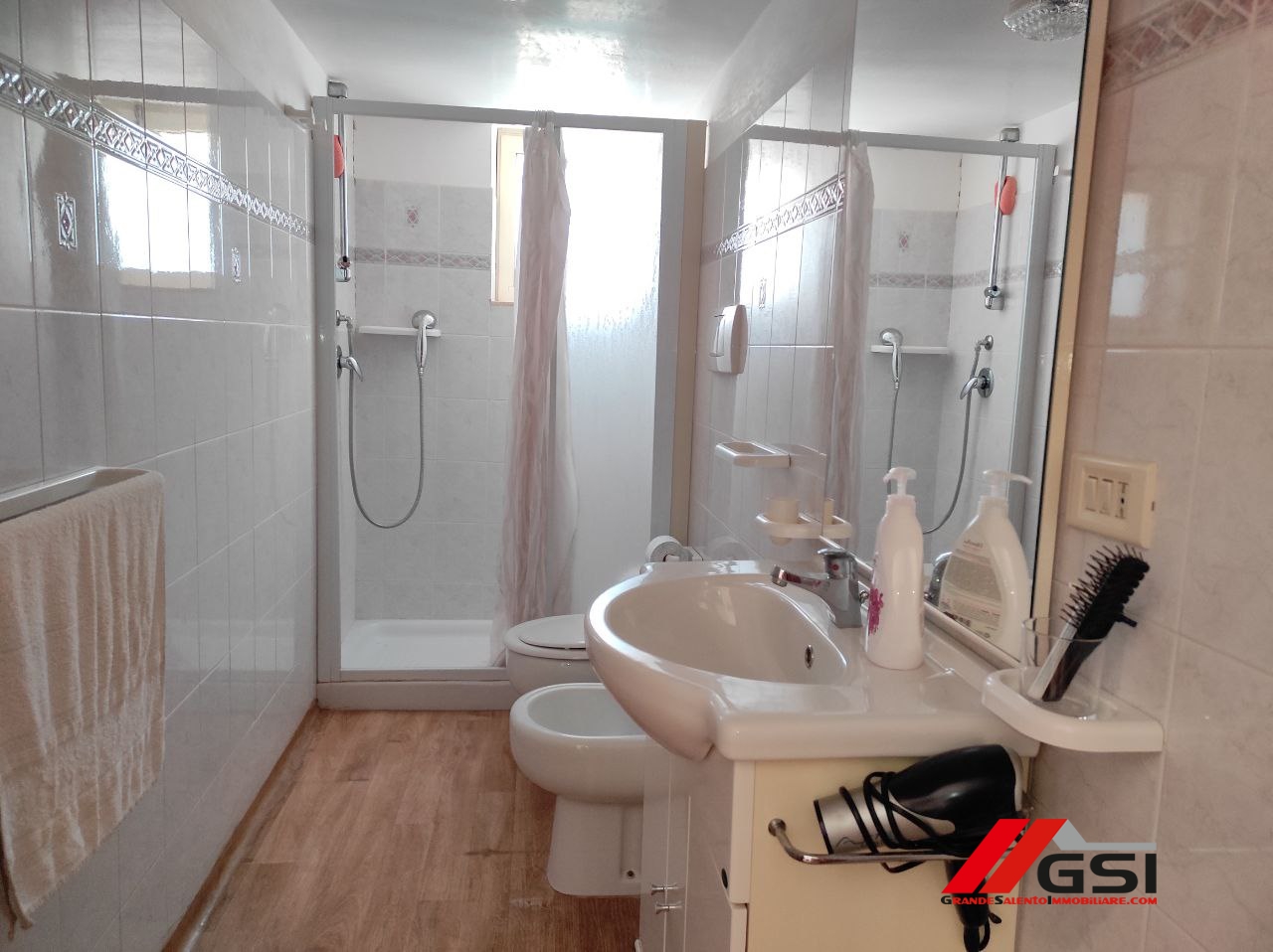 Immagine 6 di Villa in vendita  10 a San Michele Salentino