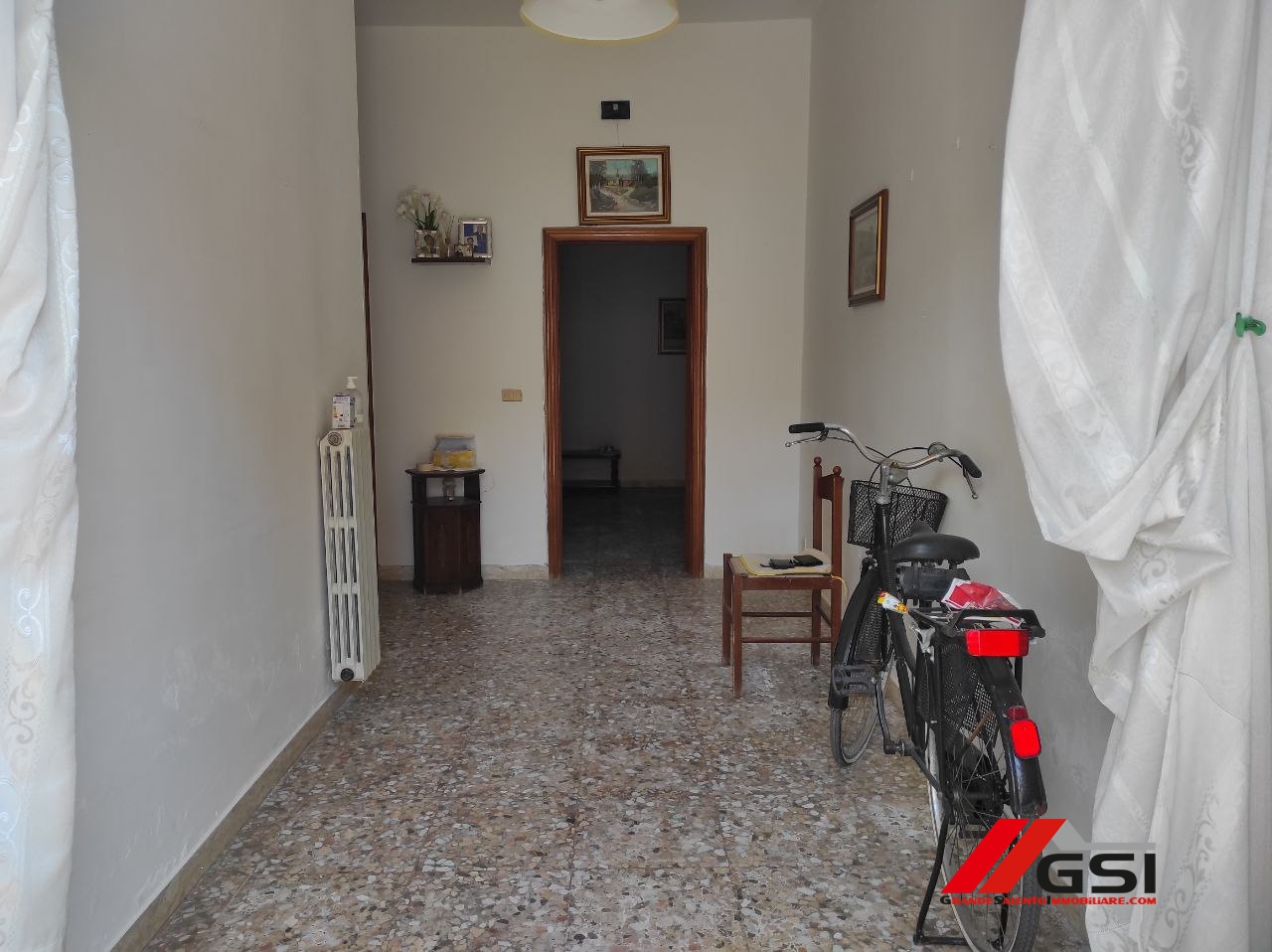 Immagine 10 di Villa in vendita  10 a San Michele Salentino