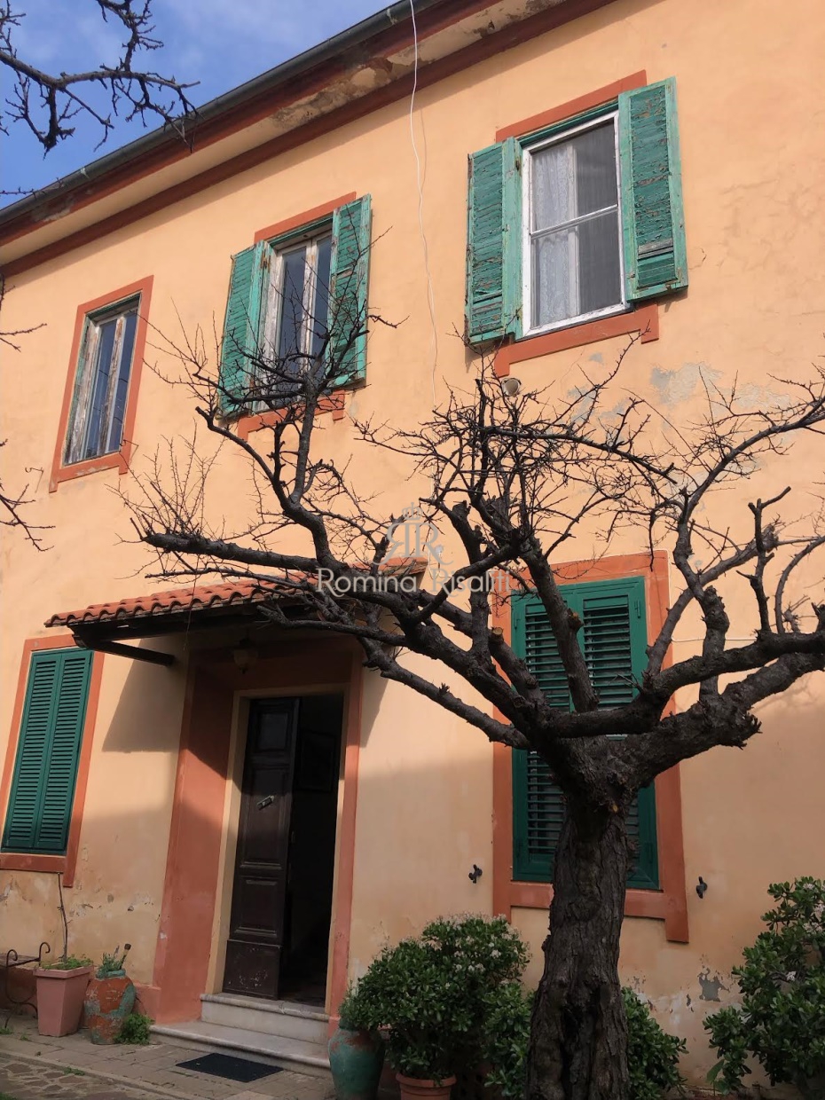 casa indipendente in vendita a Livorno in zona Lungomare