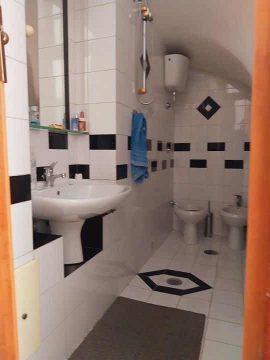 Immagine 5 di Villa in vendita  10 a Caivano