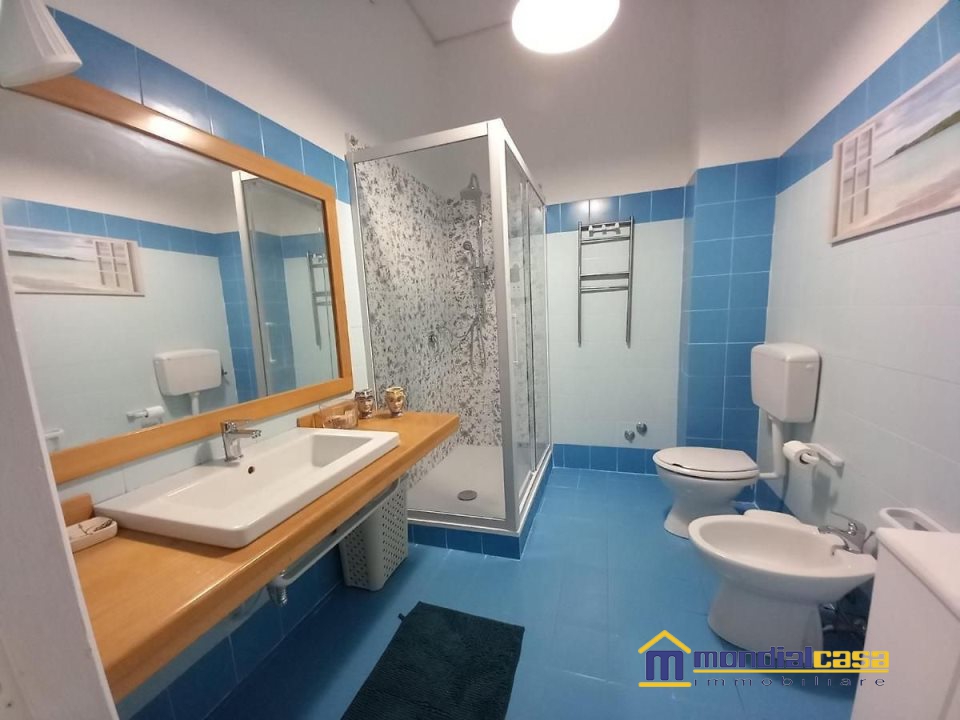 Immagine 6 di Casa indipendente in vendita  a Pachino