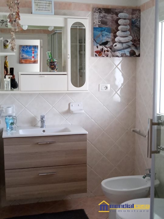 Immagine 8 di Casa indipendente in vendita  a Pachino