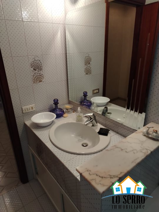 Immagine 10 di Villa in vendita  a Alcamo