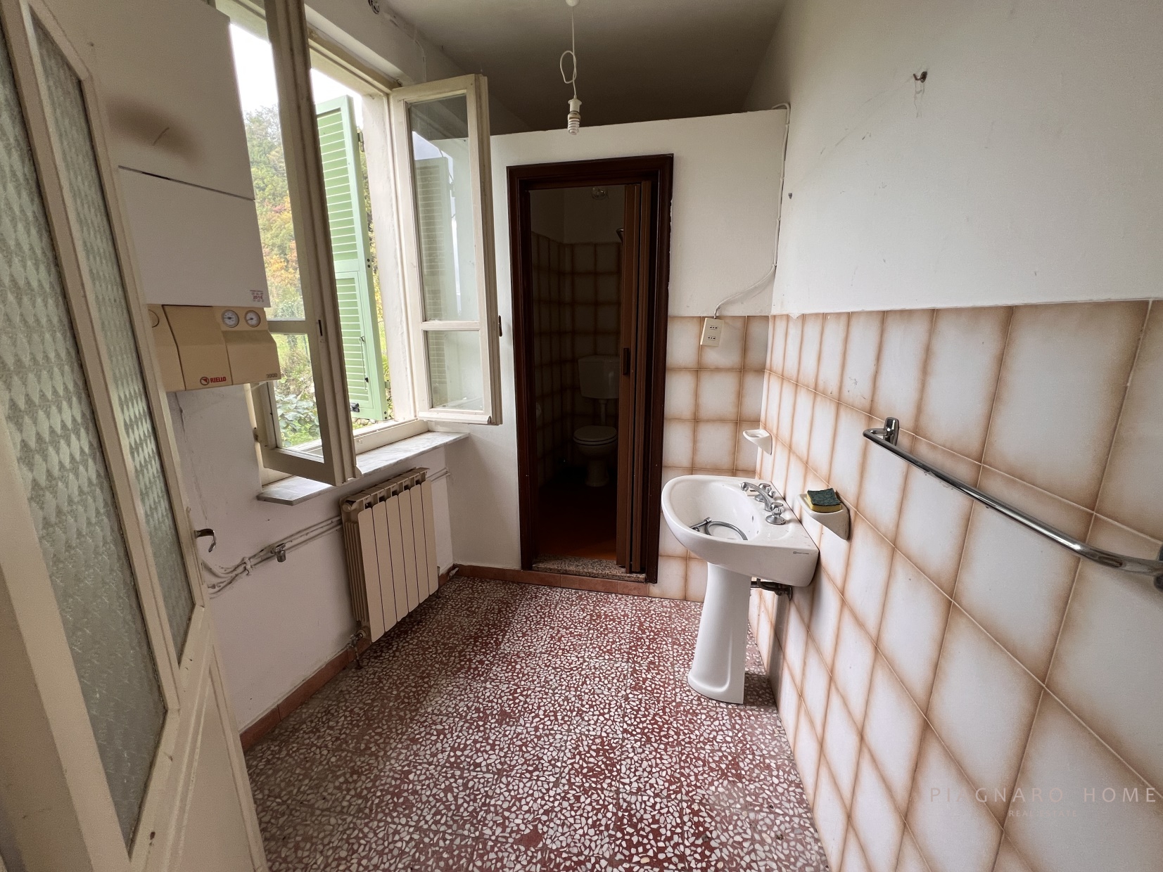 Immagine 10 di Rustico / casale in vendita  a Filattiera