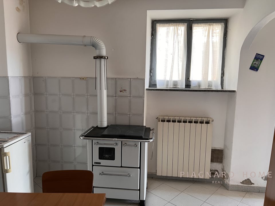 Immagine 5 di Rustico / casale in vendita  a Filattiera