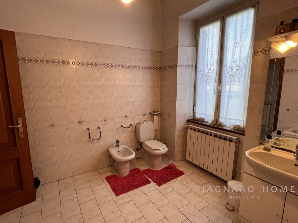 Immagine 9 di Casa semindipendente in vendita  2 a Pontremoli