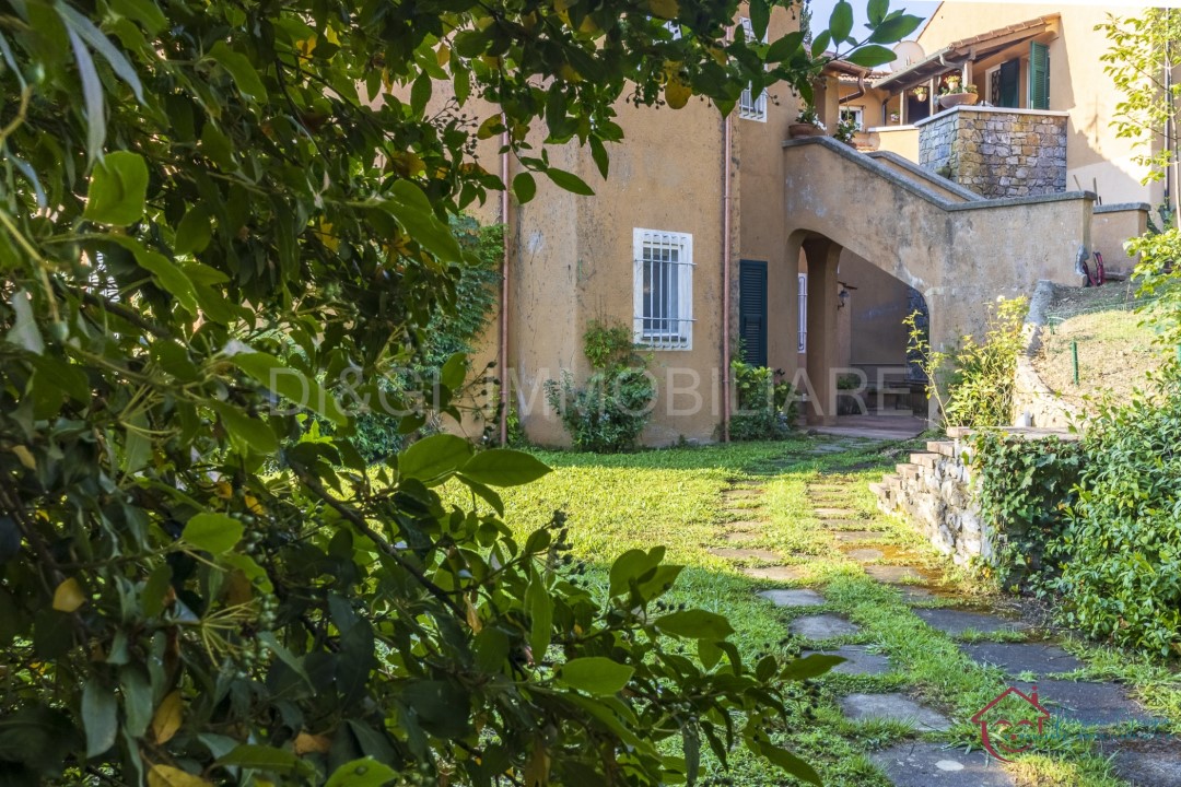 Immagine 5 di Casa semindipendente in vendita  a Garlenda