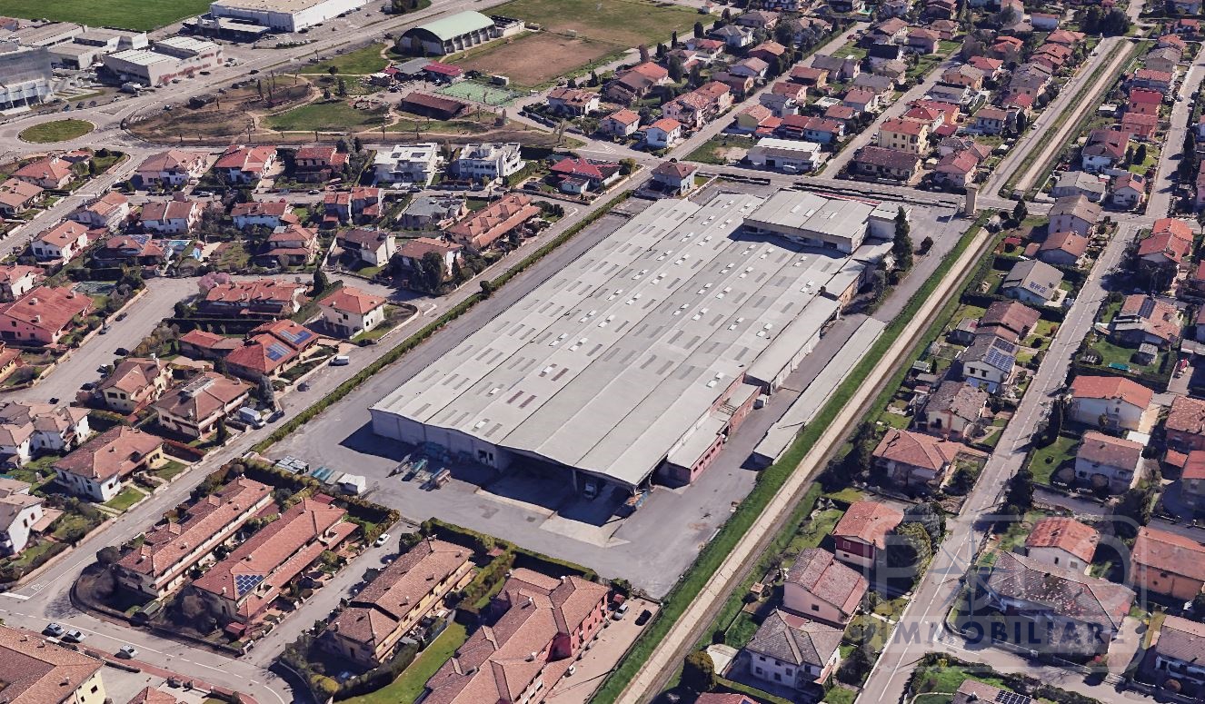 Immagine 5 di Capannone industriale in vendita  a Curtatone