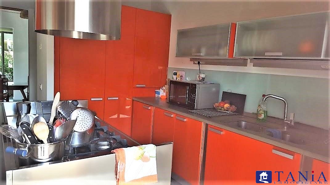 Immagine 7 di Casa indipendente in vendita  23 a Carrara