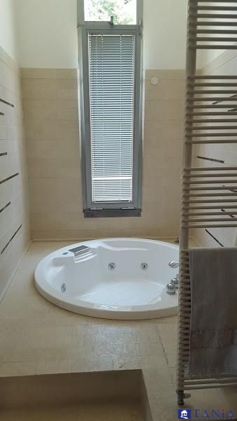 Immagine 9 di Casa indipendente in vendita  23 a Carrara