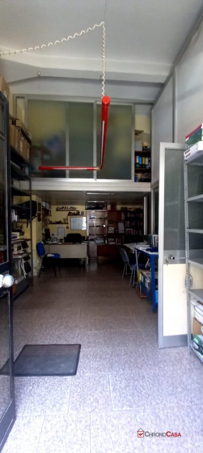 Immagine 2 di Negozio in vendita  20 a Messina