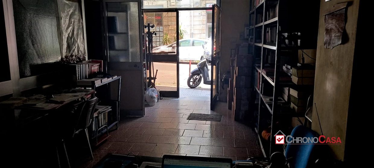 Immagine 5 di Negozio in vendita  20 a Messina