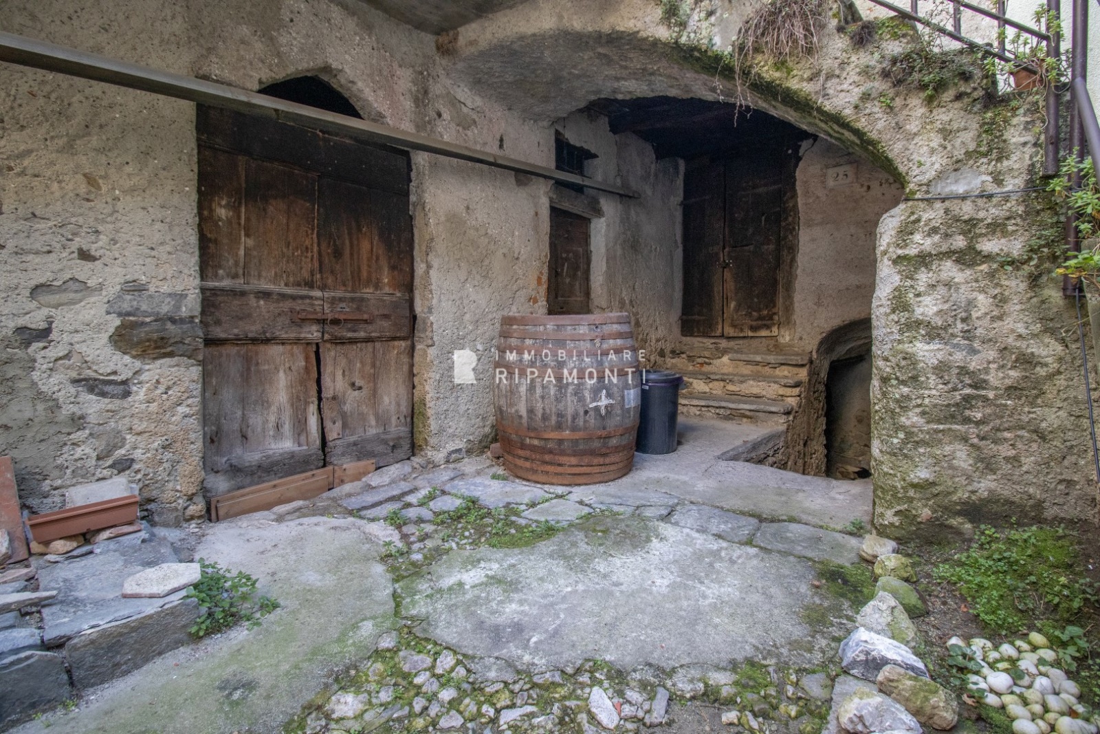 Immagine 4 di Rustico / casale in vendita  17 a Abbadia Lariana