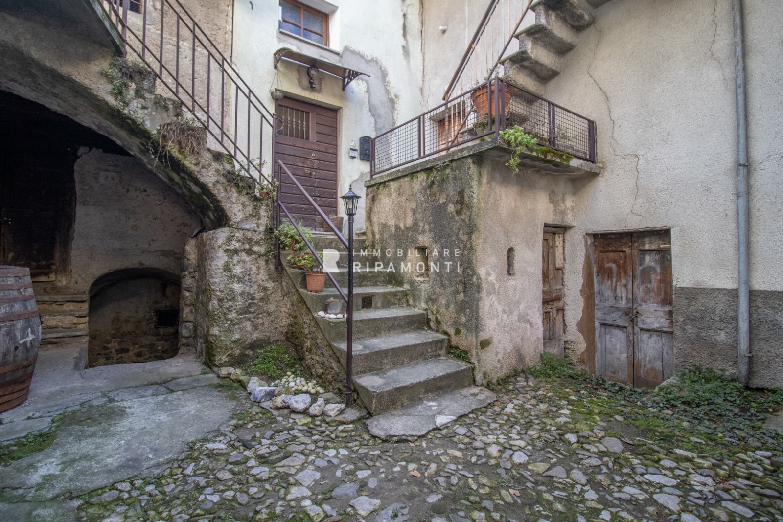 Immagine 3 di Rustico / casale in vendita  17 a Abbadia Lariana