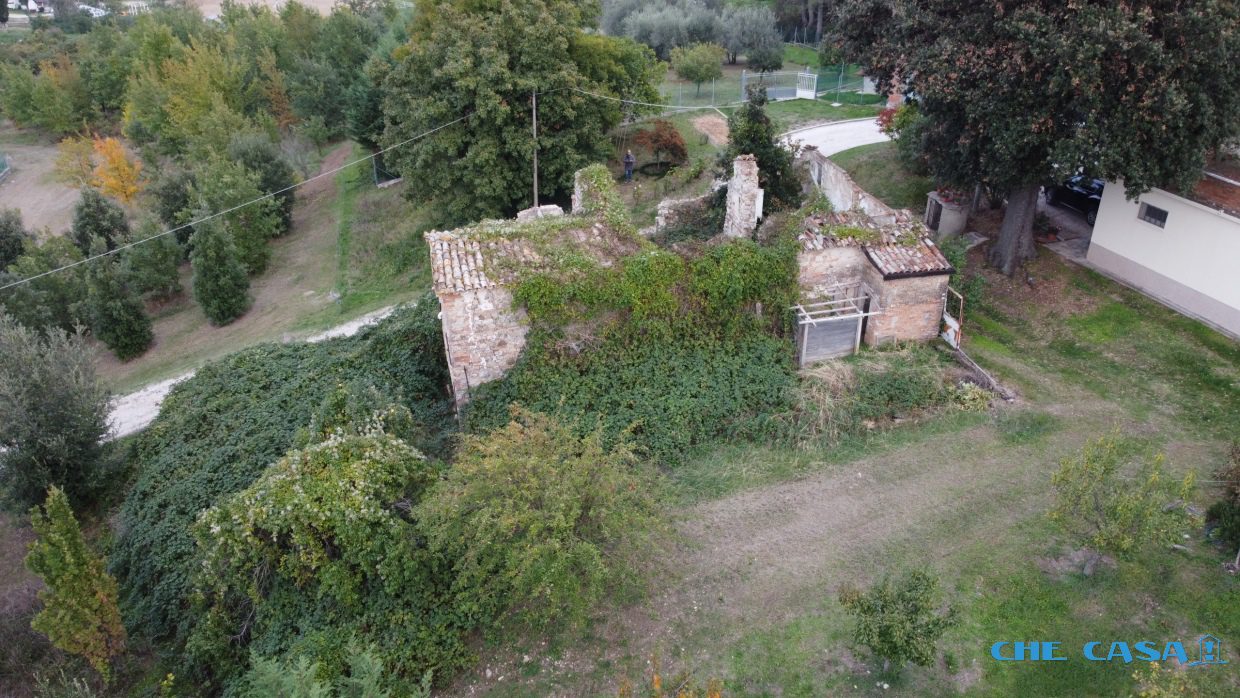 Immagine 6 di Rustico / casale in vendita  a San Clemente