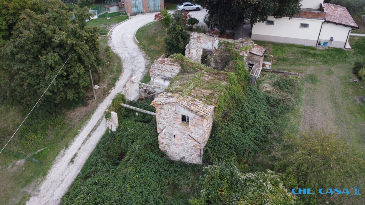 Immagine 5 di Rustico / casale in vendita  a San Clemente