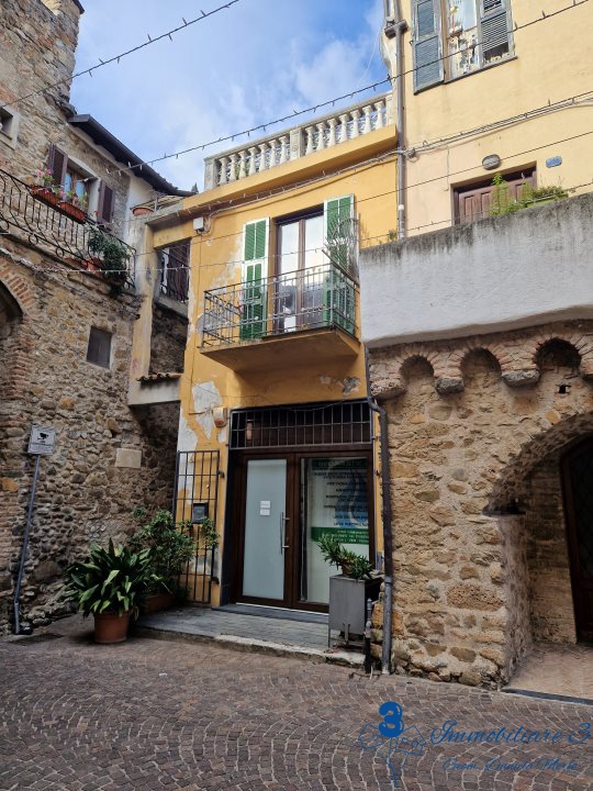 Immagine 2 di Rustico / casale in vendita  a Villanova D'albenga