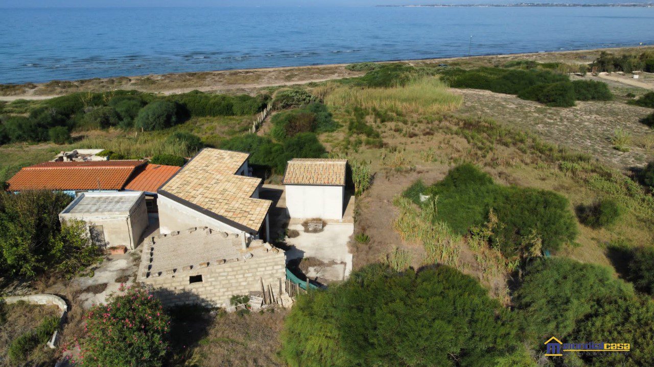 Immagine 2 di Rustico / casale in vendita  a Pachino