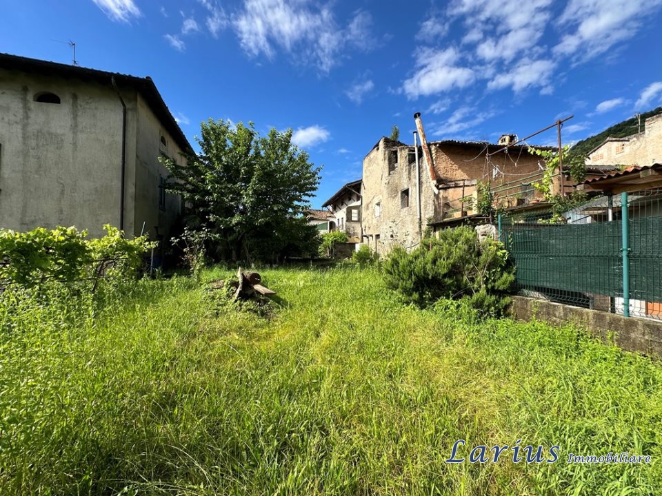 Immagine 6 di Rustico / casale in vendita  2 a Ponte Lambro