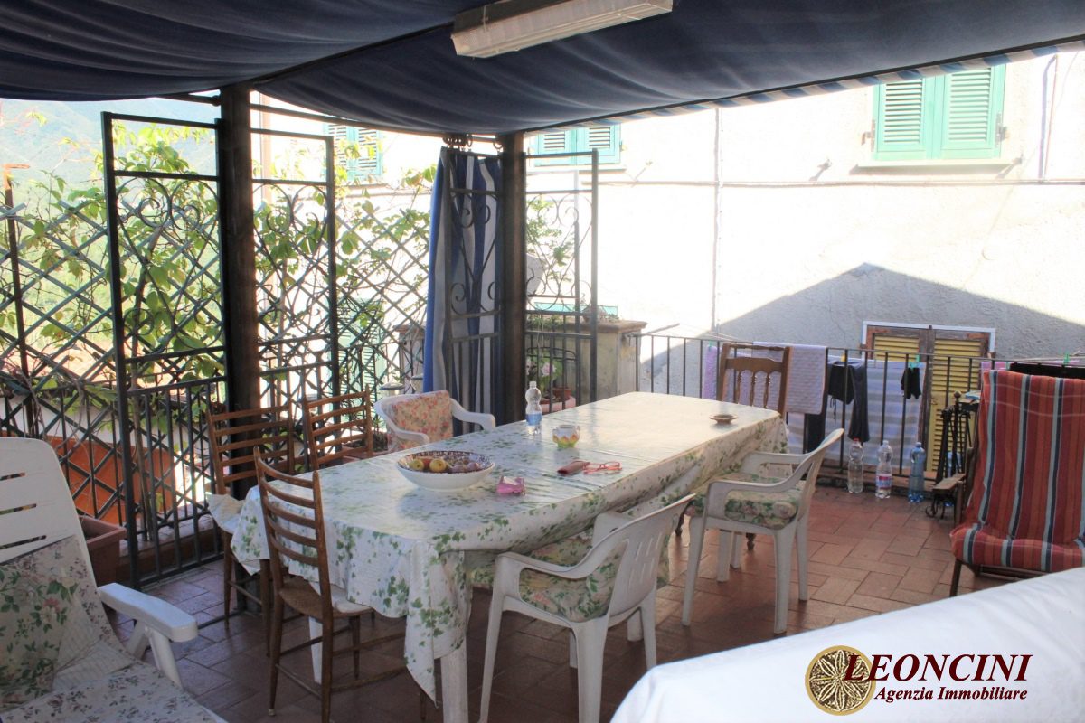 Immagine 7 di Rustico / casale in vendita  17 a Tresana