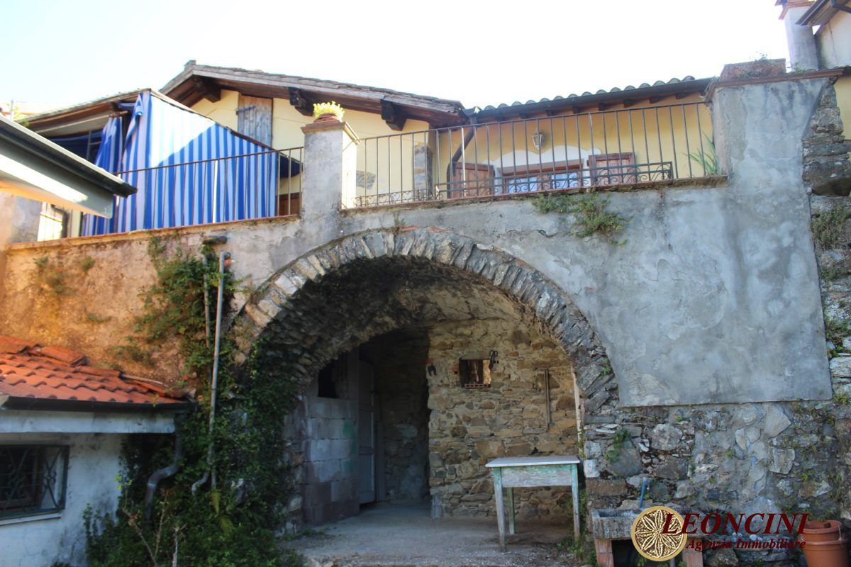 Immagine 3 di Rustico / casale in vendita  17 a Tresana