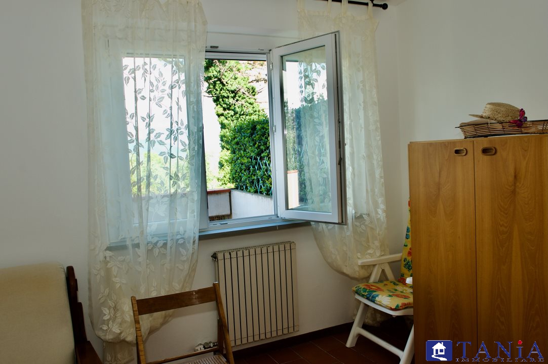 Immagine 6 di Casa semindipendente in vendita  1 a Ameglia