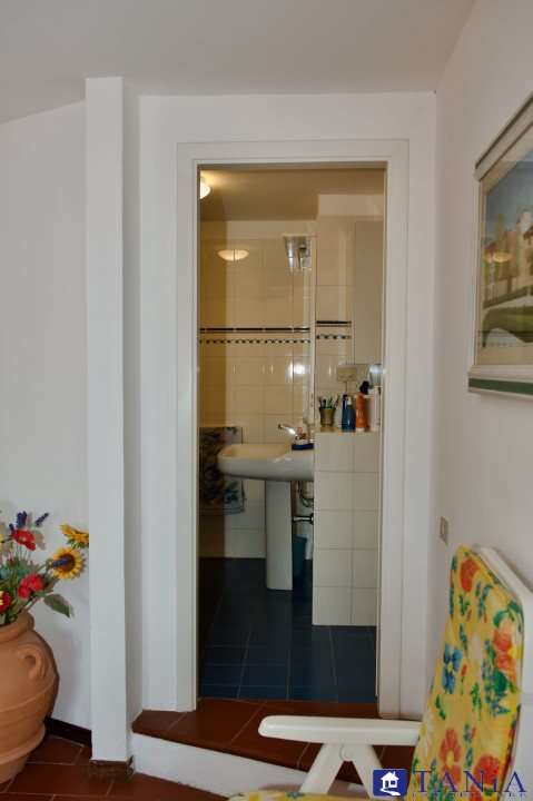 Immagine 2 di Casa semindipendente in vendita  1 a Ameglia